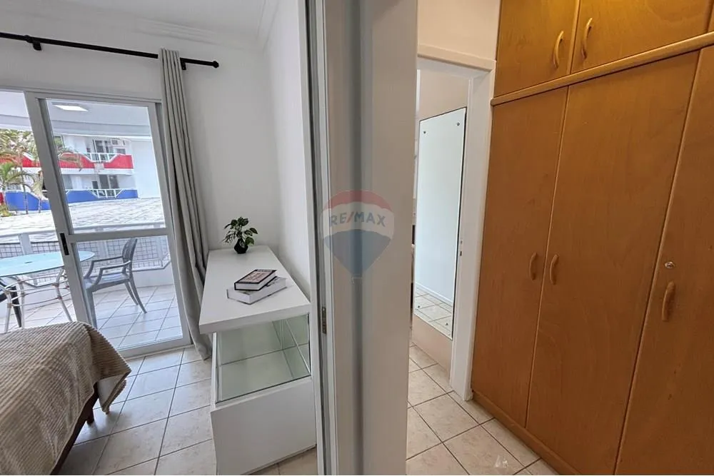 Apartamento de 1 dormitório com sacada e churrasqueira — photo 8