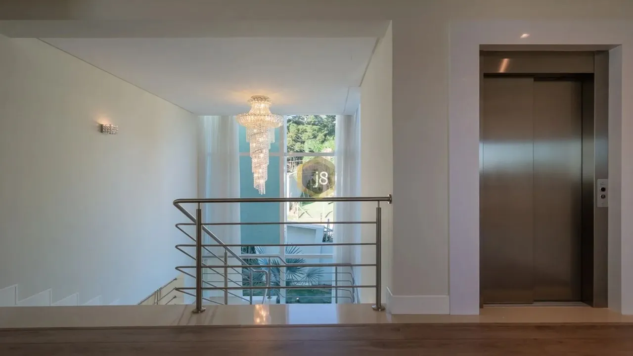 Будинок у закритому комплексі 775 м² з 4 спальнями — photo 17