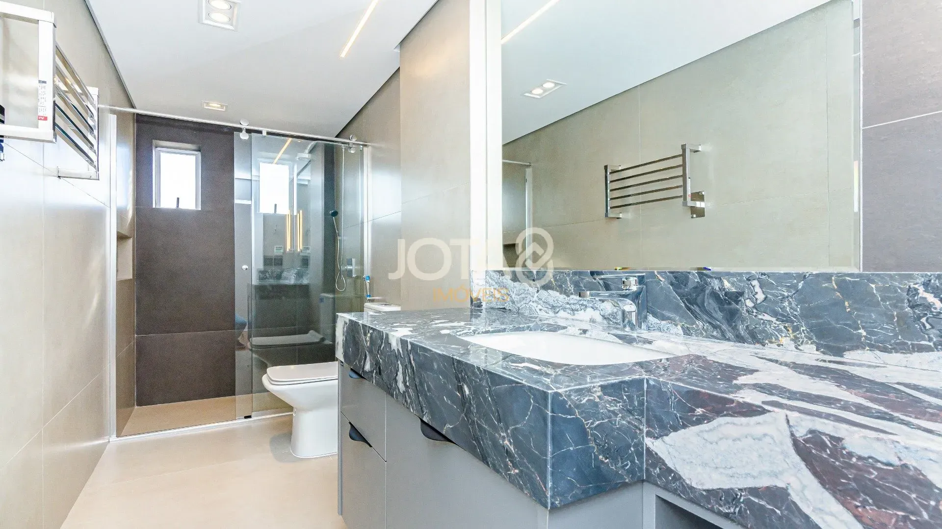 4-bedroom apartment with 607 m² and 4 parking spots — photo 22