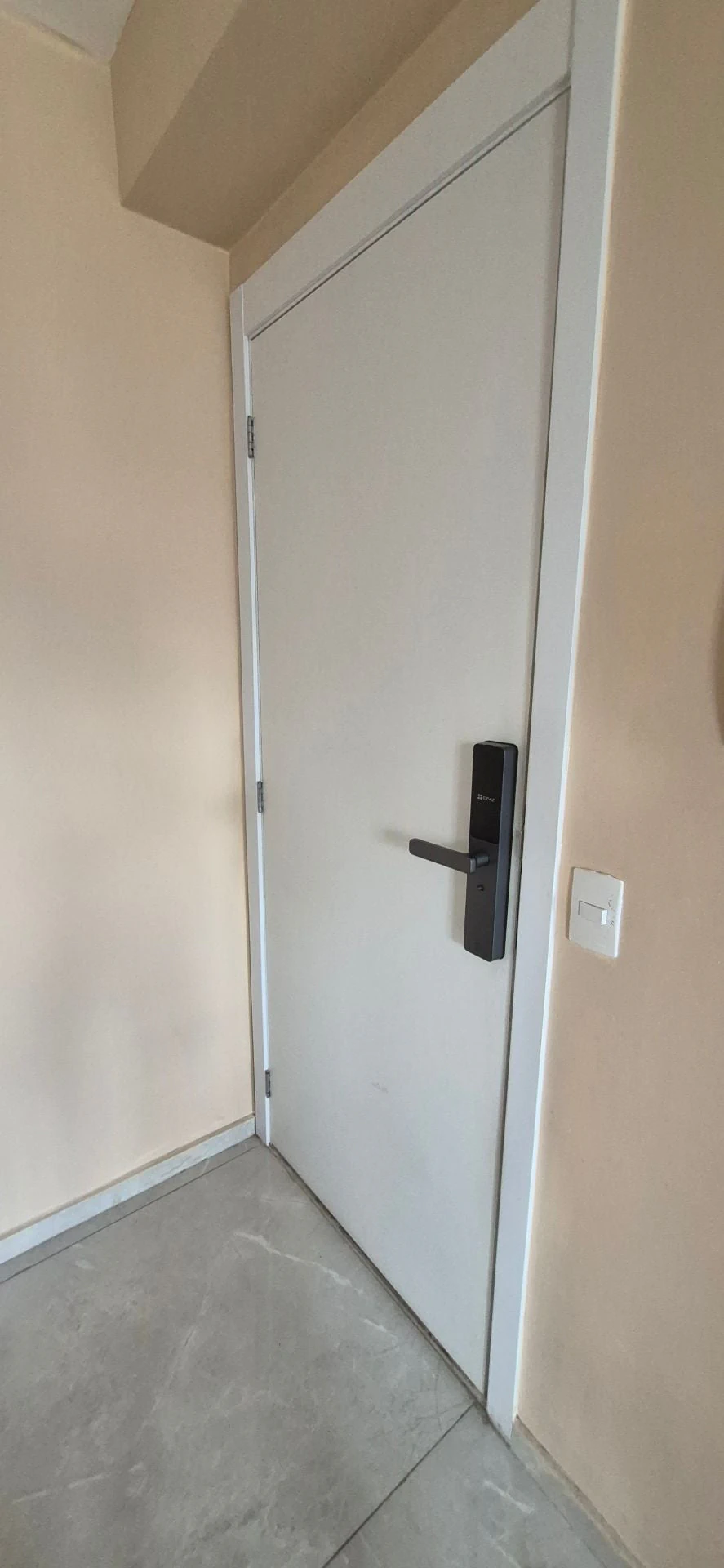 2-bedroom apartment in a building with a gym — photo 24
