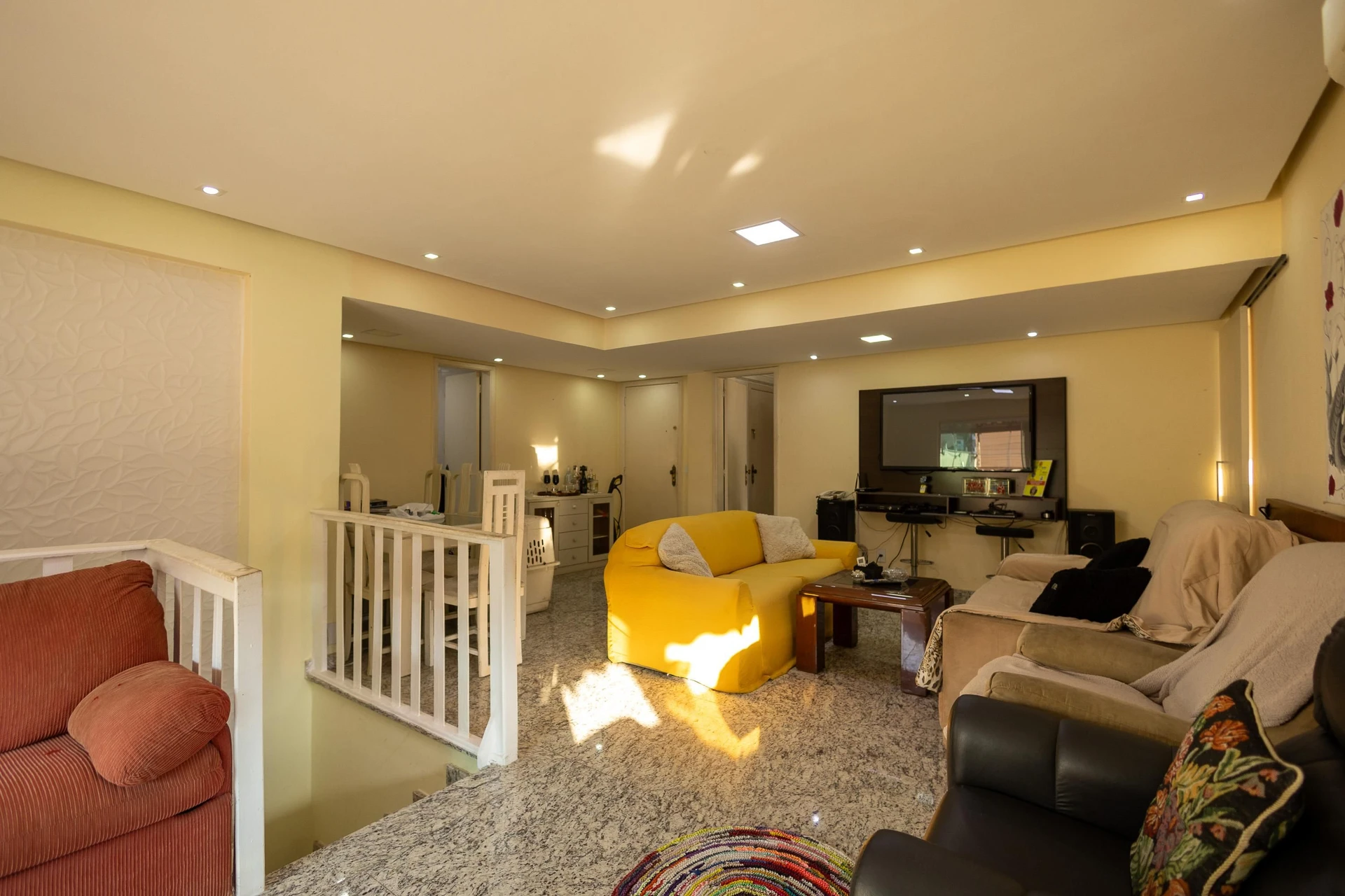 Furnished 1-bedroom apartment with 2 parking spaces — photo 21