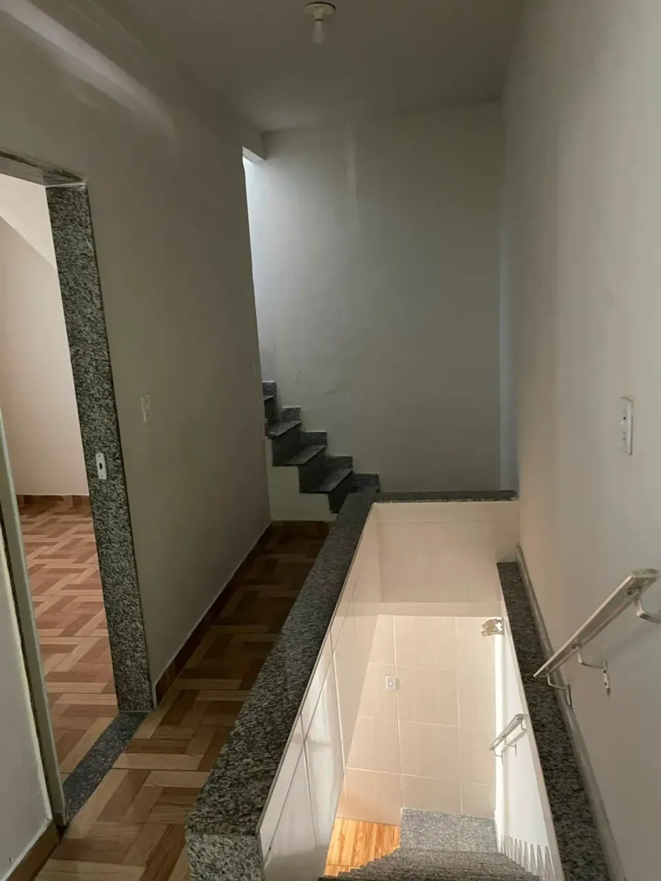 Casa sem mobília com 2 quartos e 1 banheiro — photo 5