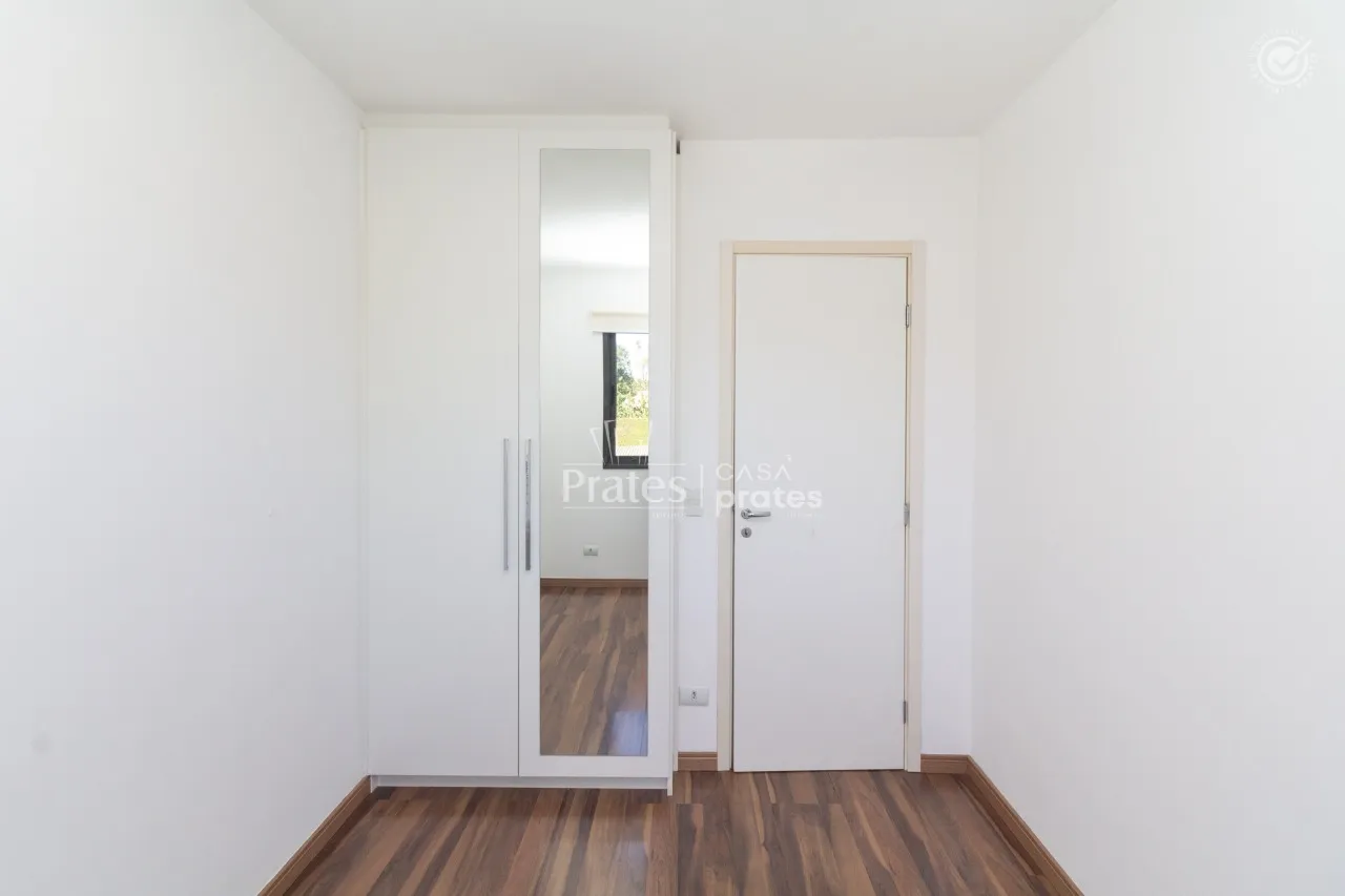 Unfurnished apartment with 3 bedrooms and open kitchen — photo 14