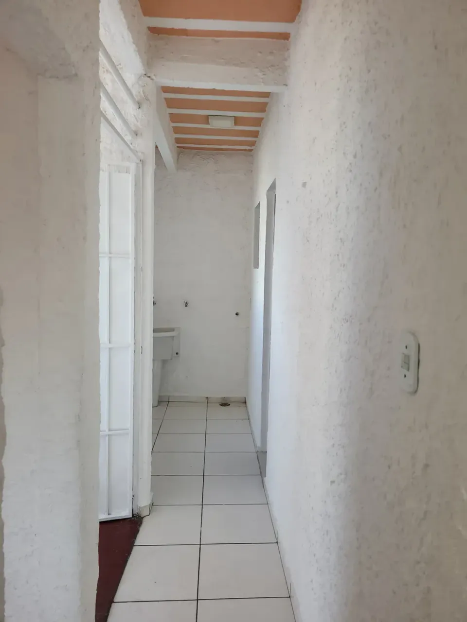 No parking apartment with 1 bedroom and enclosed kitchen — photo 14