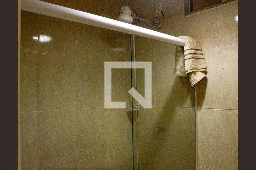 180 m² house with 3 bedrooms, 5 bathrooms, and parking — photo 4