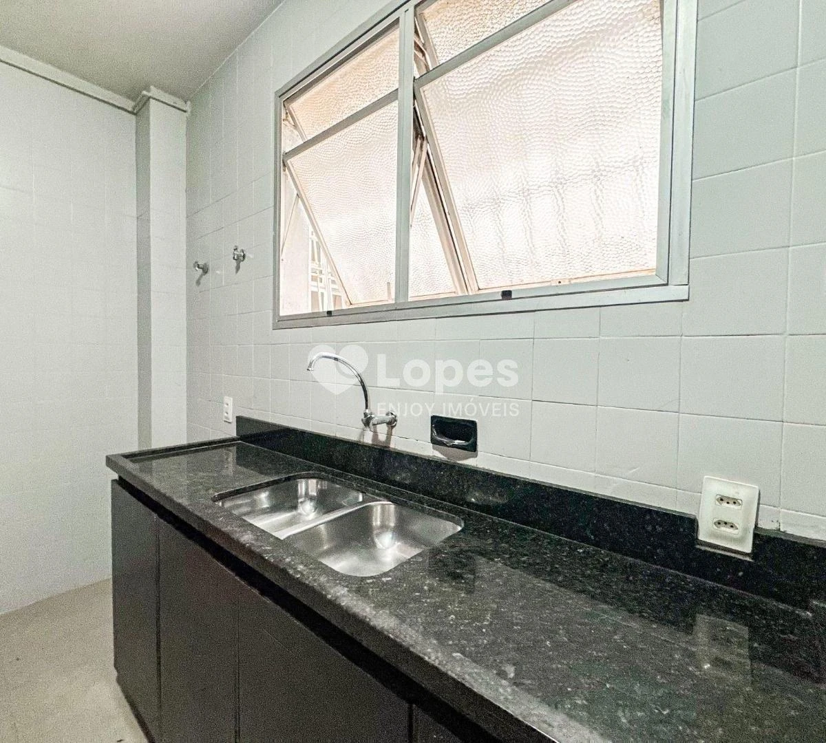 3-bedroom apartment with a home office — photo 47