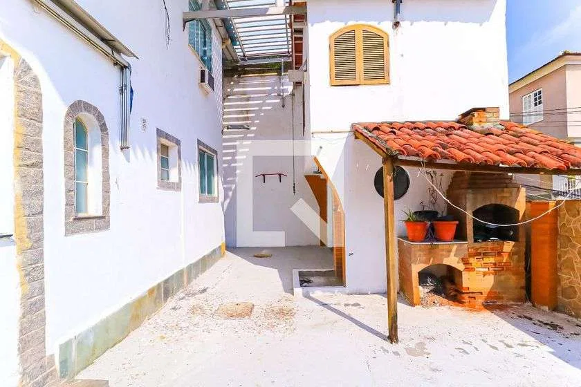2-bedroom house with a garden in Rio de Janeiro — photo 13