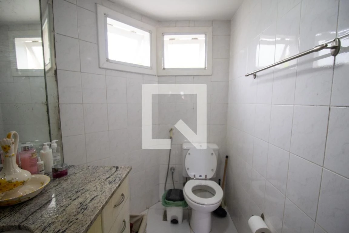 4-bedroom house with a walk-in closet in Rio de Janeiro — photo 55