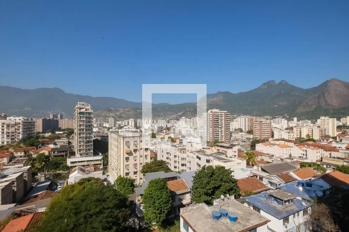 3-bedroom apartment with a mountain view in Rio de Janeiro — photo 46