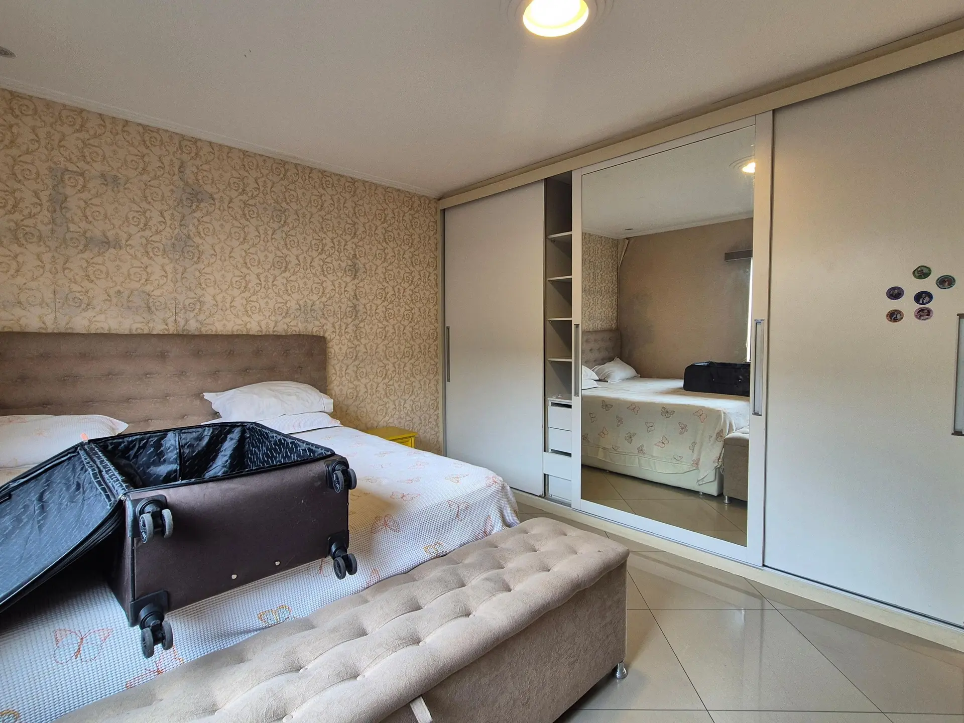 Jacuzzi in a 3-bedroom house, 400 m² — photo 17