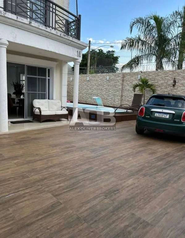 Furnished triplex house with 260 m² and private BBQ area — photo 9