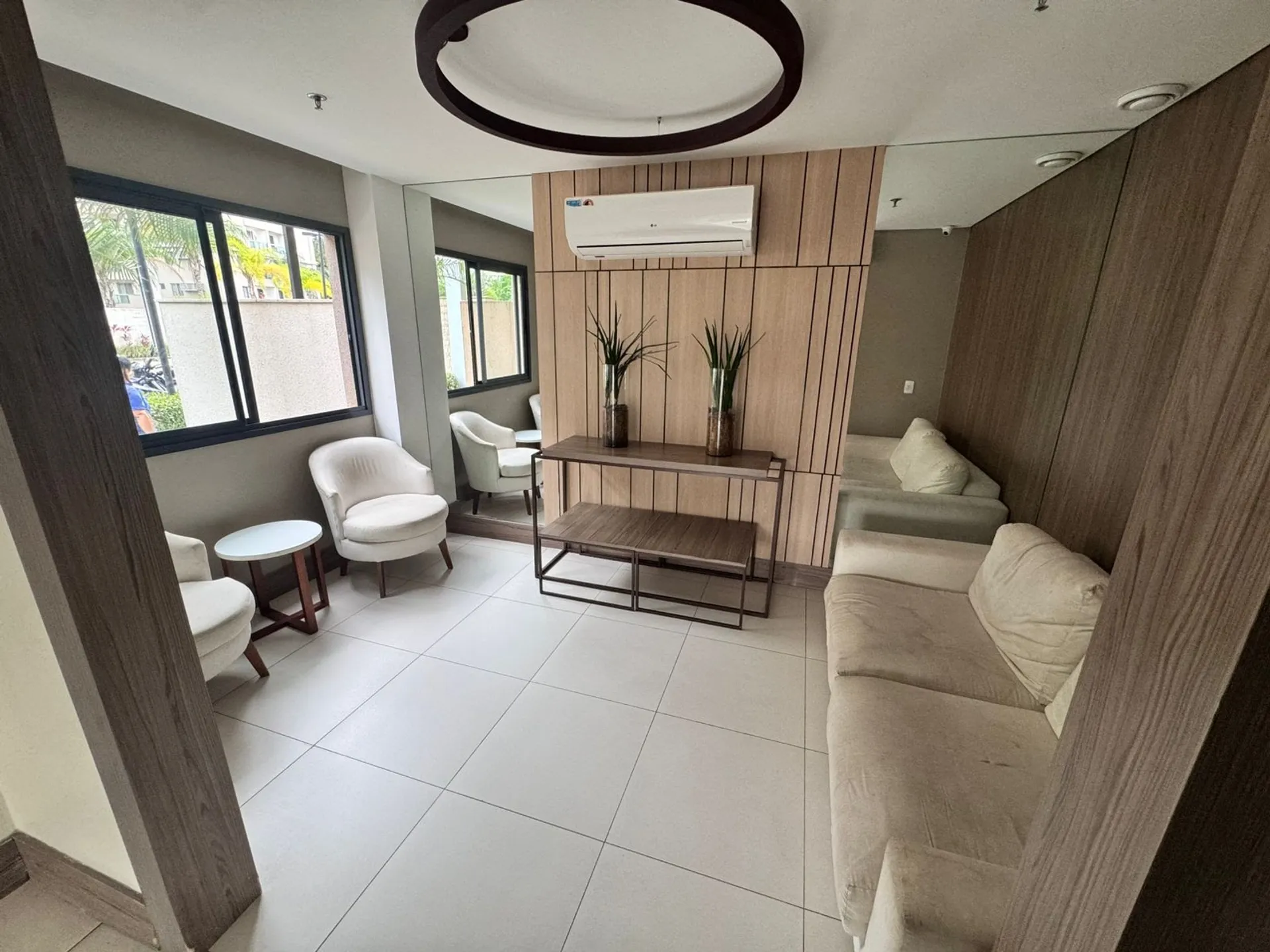 Furnished apartment with 2 bedrooms and 2 bathrooms — photo 26