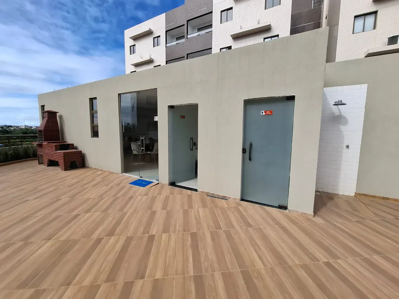 Балкон с грилем и 2 спальни: квартира 50 м² — photo 6