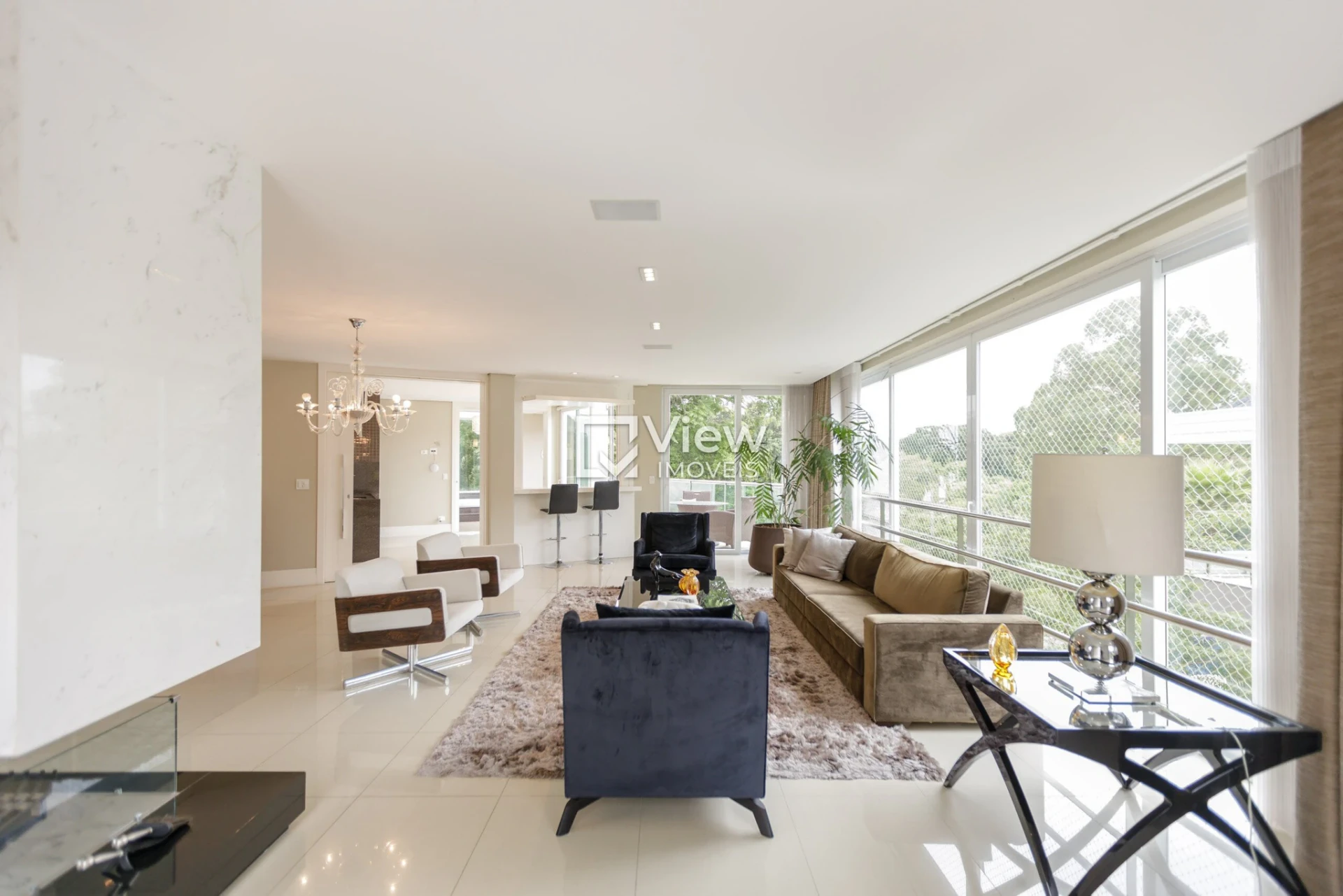 Gated condo house with 4 bedrooms and 6 parking spots