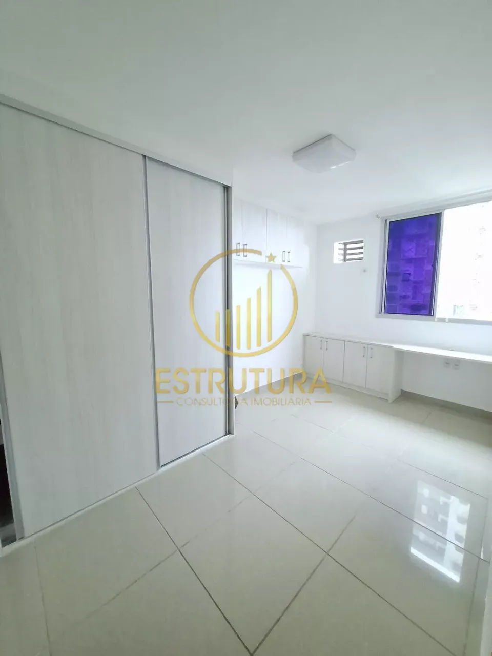 Home office in a 2-bedroom apartment, 58 m² — photo 3