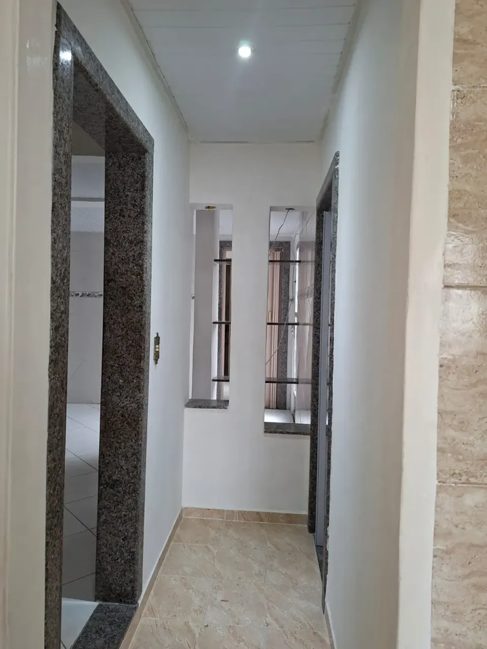 House with 2 bedrooms and 1 bathroom, no parking — photo 11