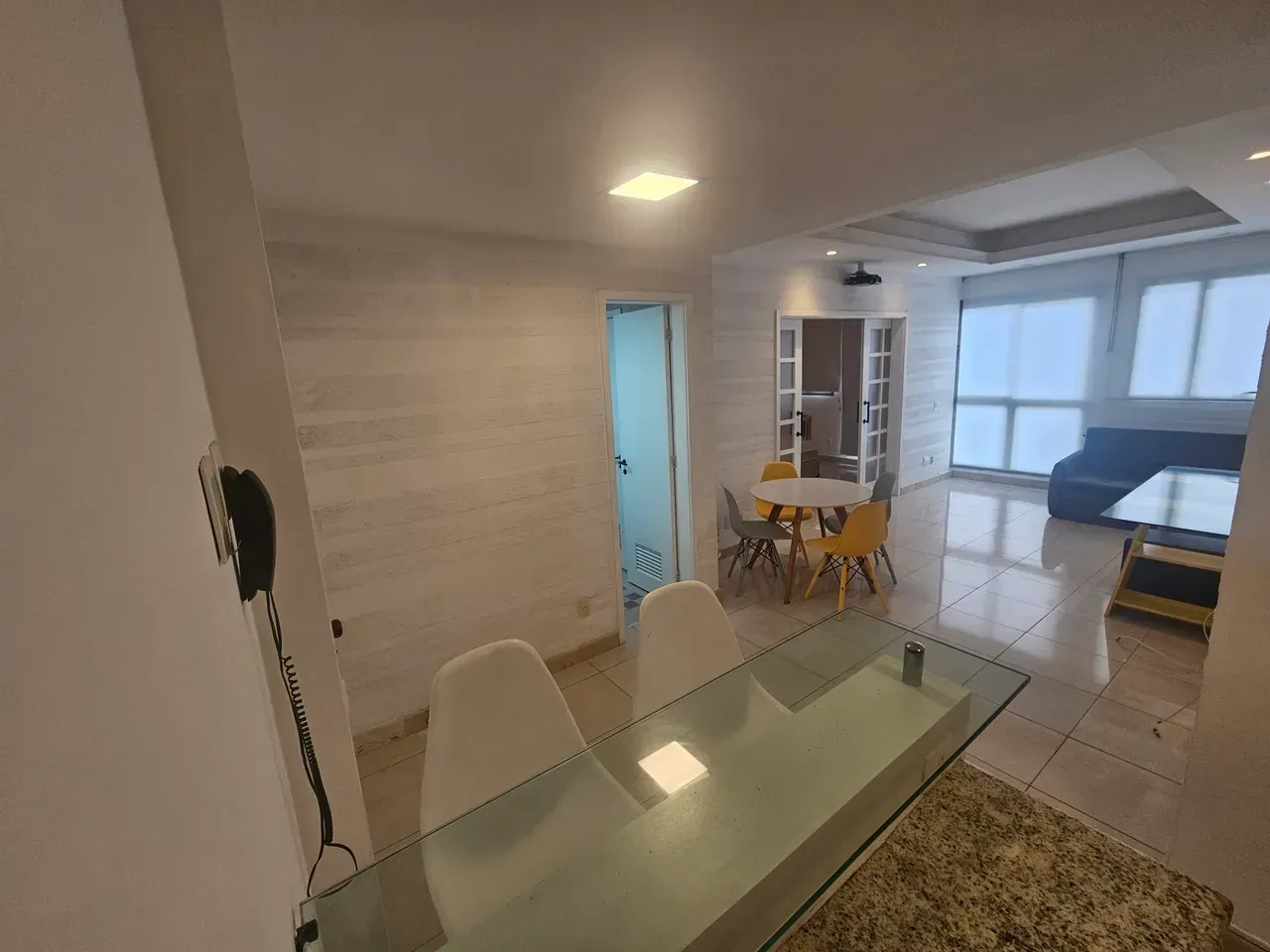 Furnished apartment with open-plan kitchen and 1 bedroom — photo 15
