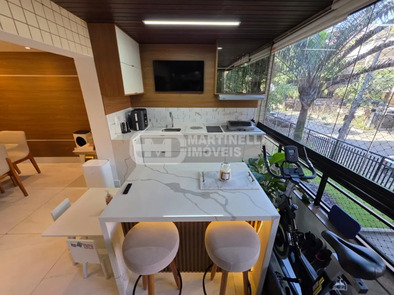 Apartamento com 3 quartos e 3 suítes com varanda envidraçada — photo 2