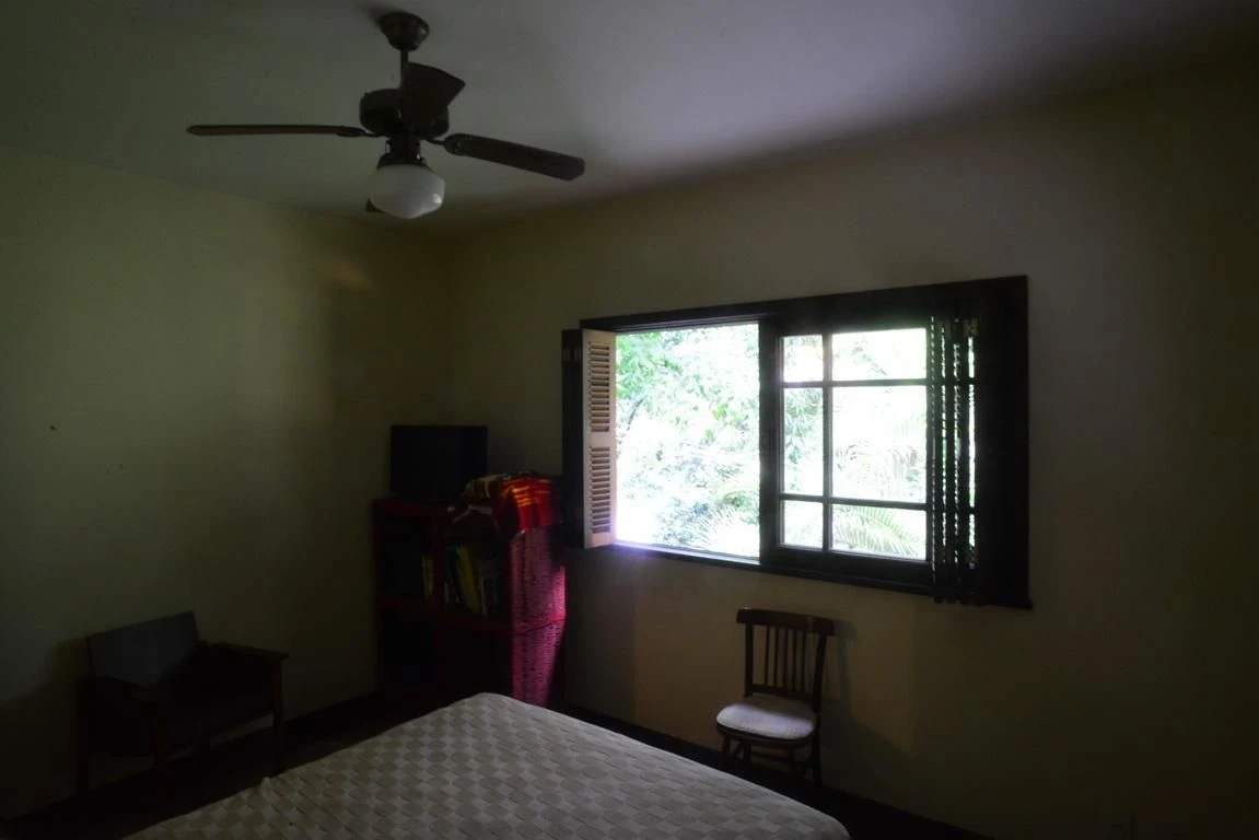 Casa mobiliada com 6 quartos e 5 suítes, com jardim — photo 44