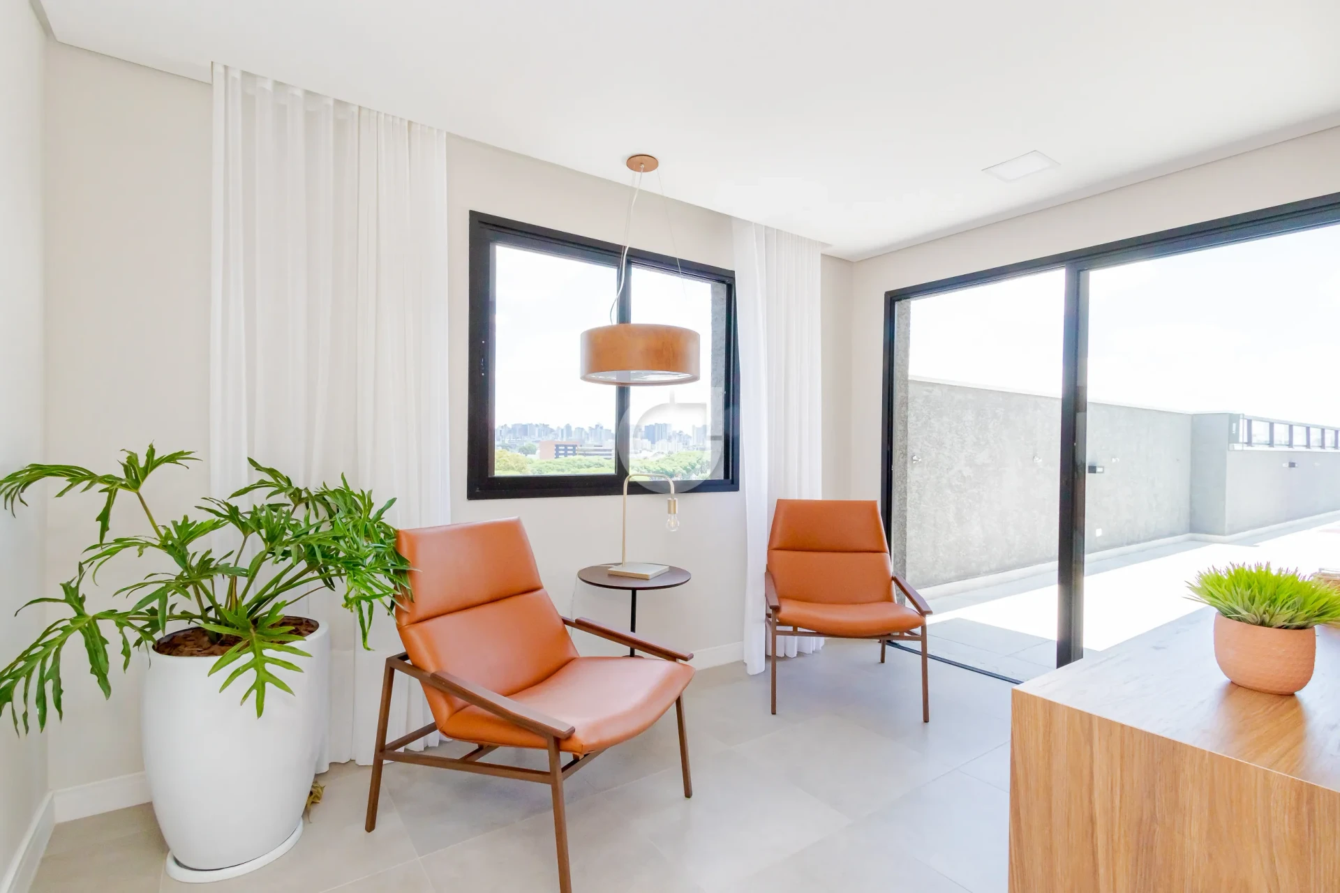 Furnished 1-bedroom apartment with a work area — photo 34