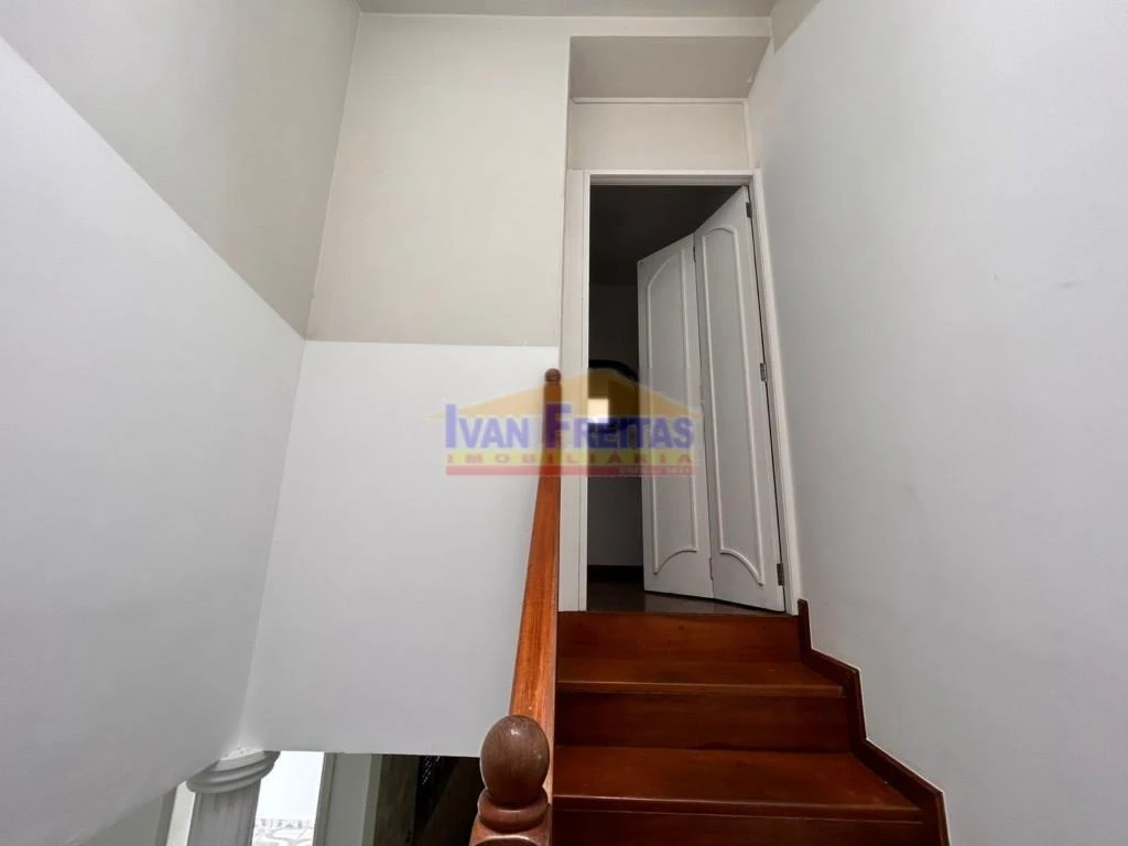 3-bedroom house with a walk-in closet in Curitiba — photo 17