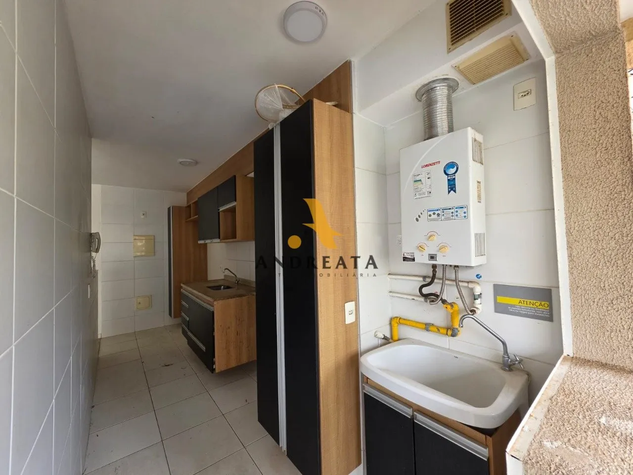 Apartamento de 2 quartos com cozinha americana e 66 m² — photo 2