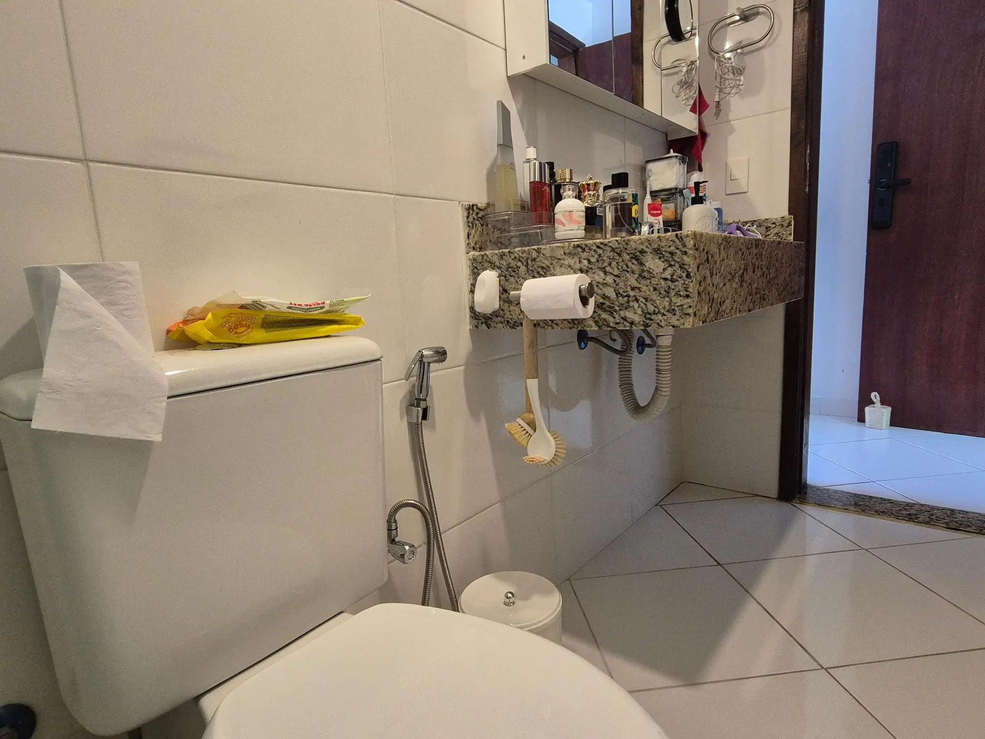 Furnished house with 4 bedrooms and a balcony — photo 26