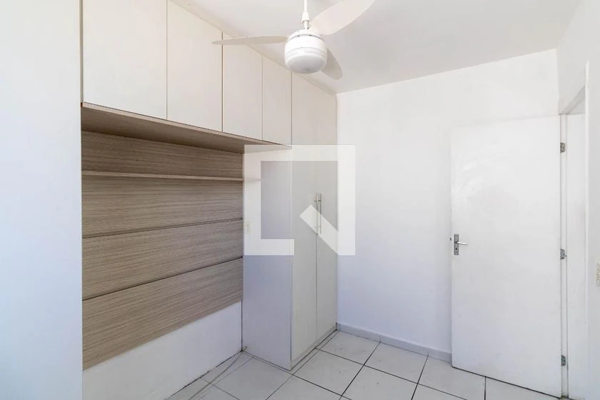 2-bedroom apartment with open-plan gas kitchen — photo 14