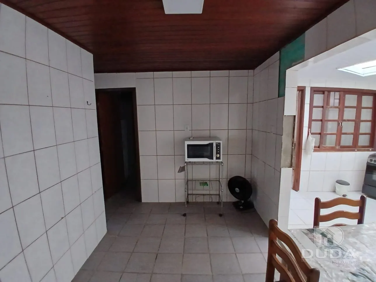 Casa amueblada con cocina cerrada y fogón a gas — photo 14