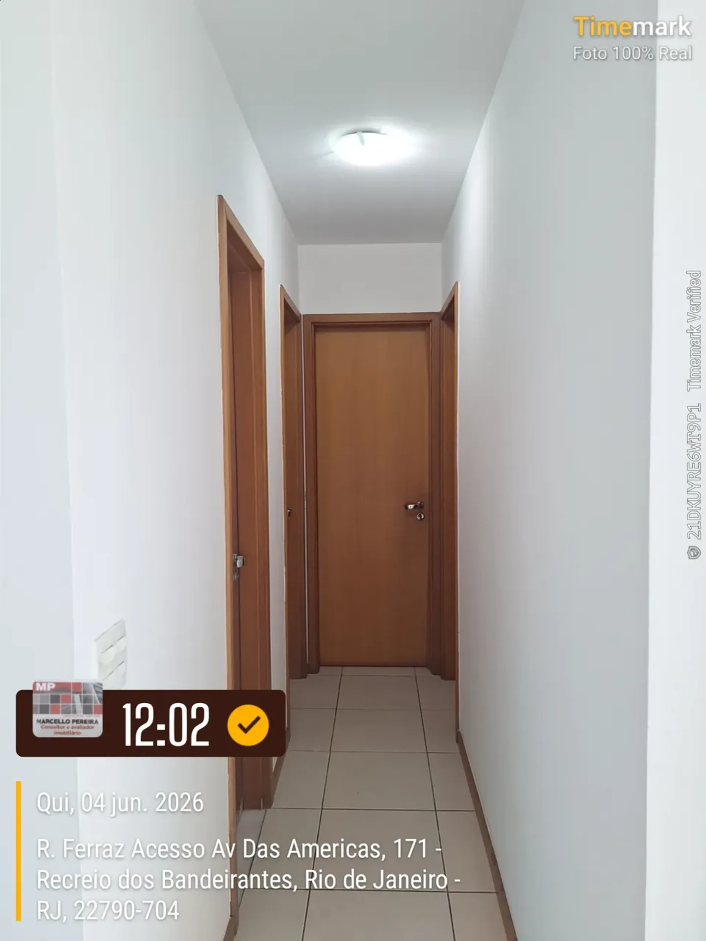 Furnished duplex penthouse with balcony and built-in grill — photo 36