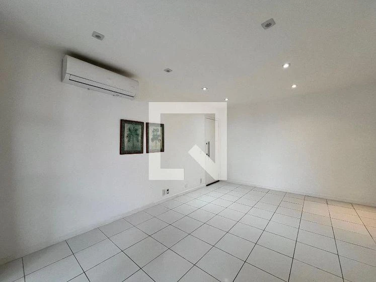 Гардеробная и 2 спальни: квартира 90 м² — photo 32