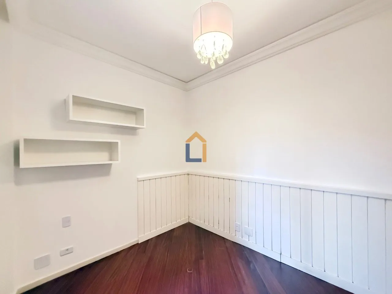 3-bedroom apartment with a washing machine in Curitiba — photo 74