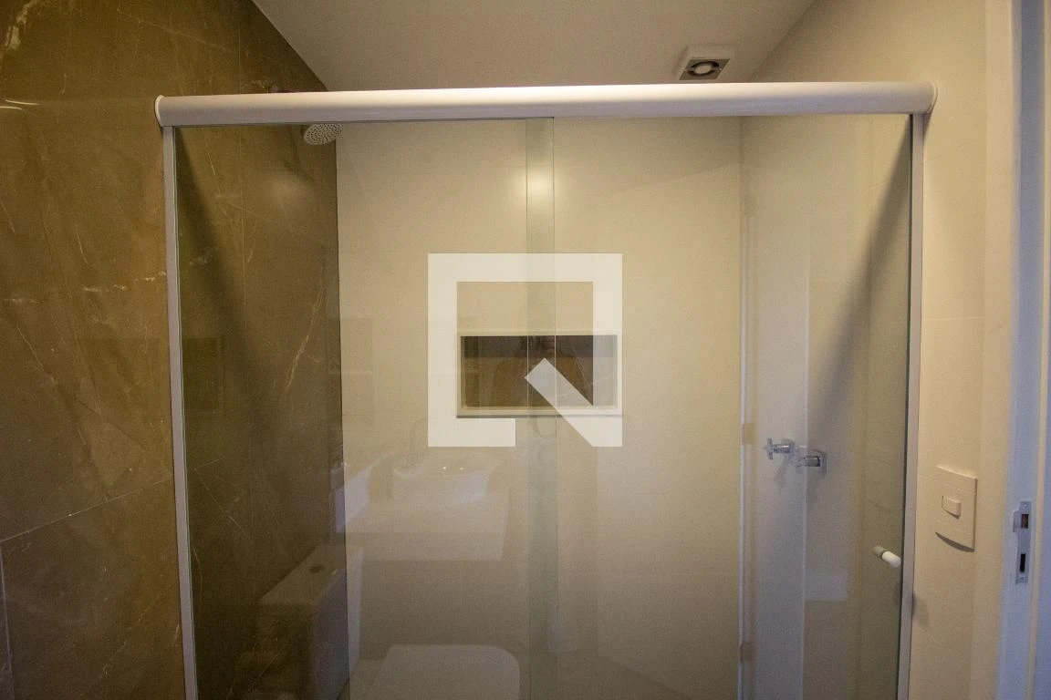 4-bedroom house with a bathtub in Rio de Janeiro — photo 82