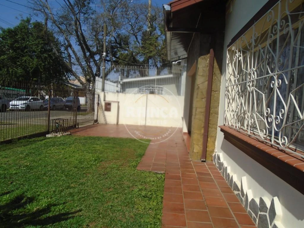 House with 3 bedrooms and a private barbecue — photo 9