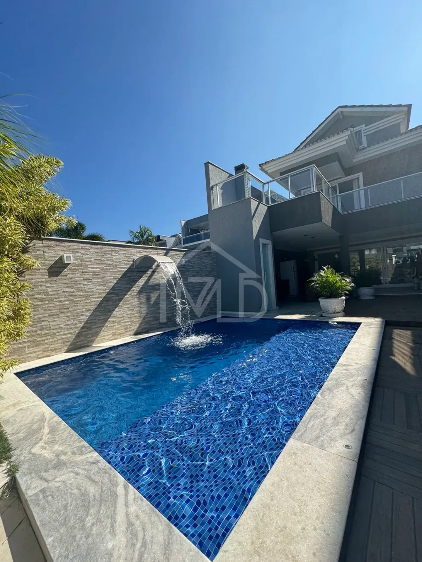 Furnished house with 4 suites and pool, 350 m² — photo 33