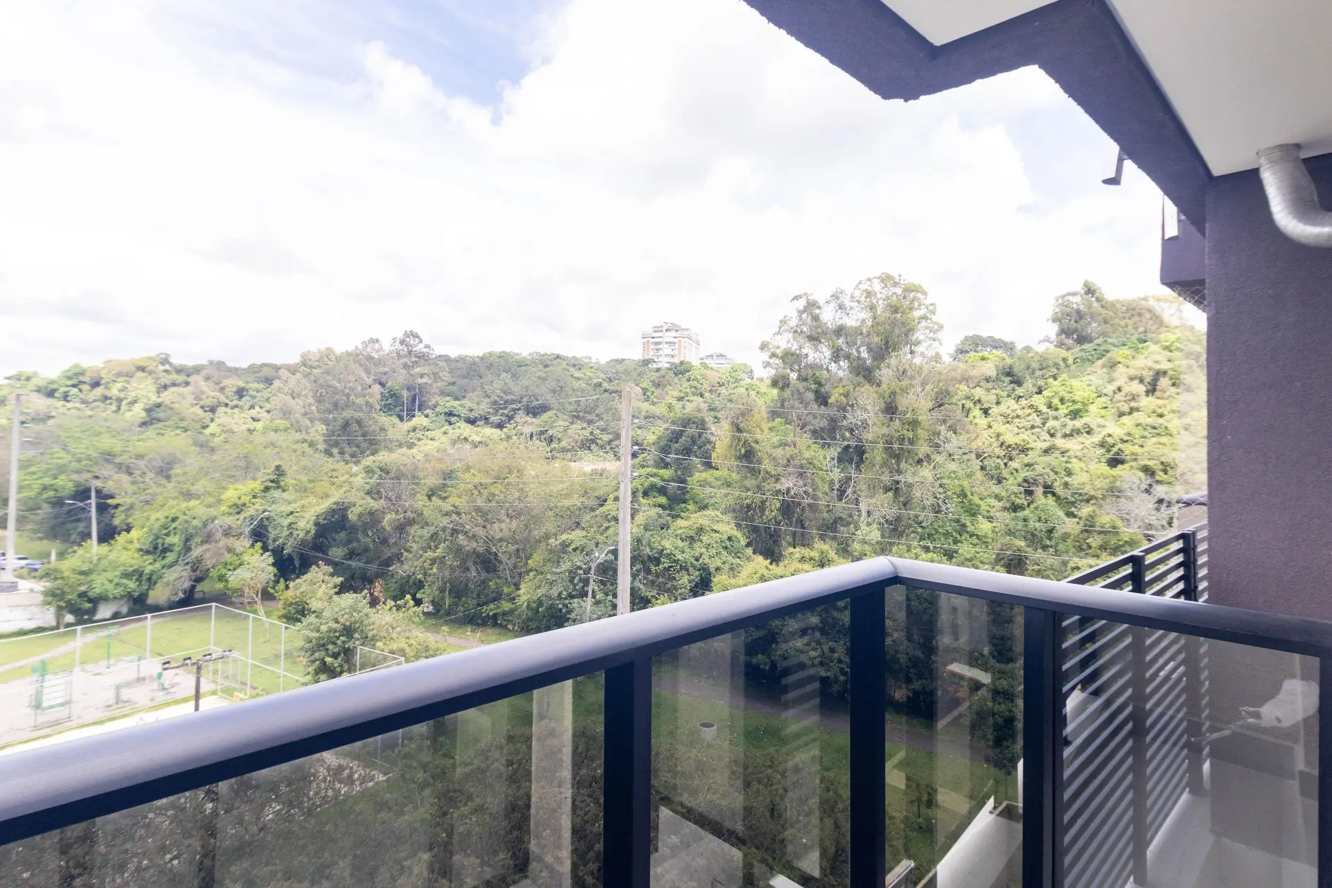 2-bedroom apartment with a home office in Curitiba — photo 8
