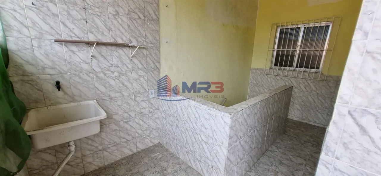 2-bedroom rental house with 1 bathroom and no parking — photo 19