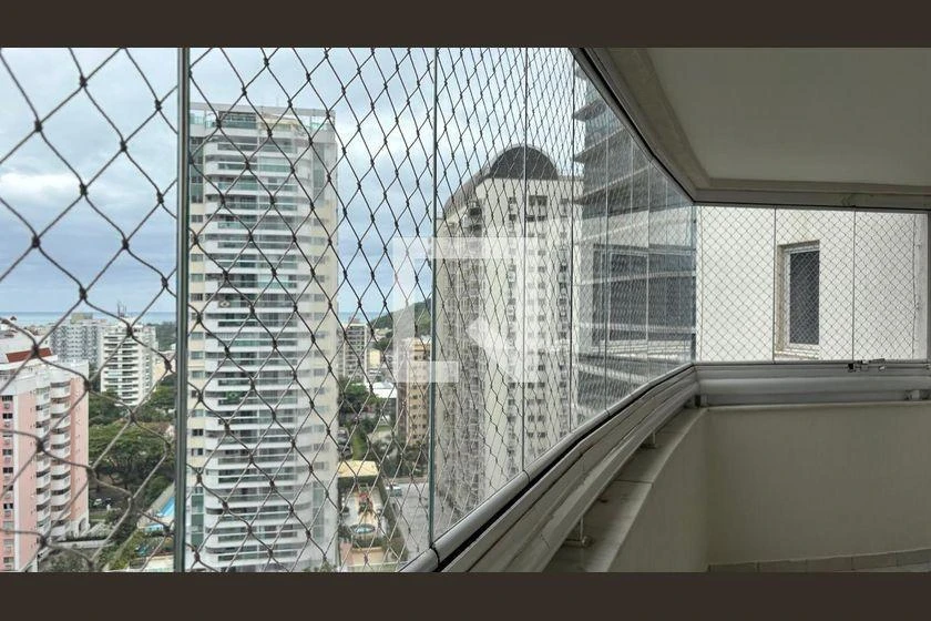 Apartment, 105 m², with a glass-enclosed balcony — photo 36