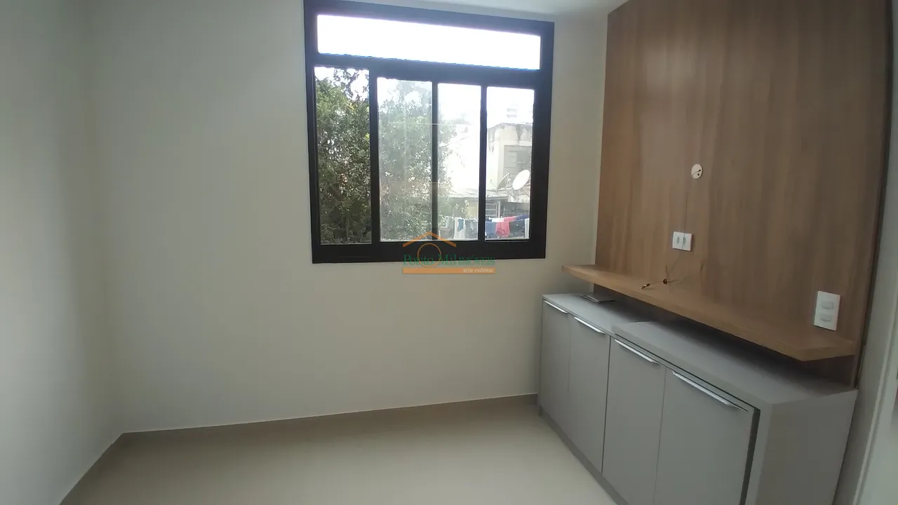 1-bedroom apartment with a fitted compact kitchenette — photo 11