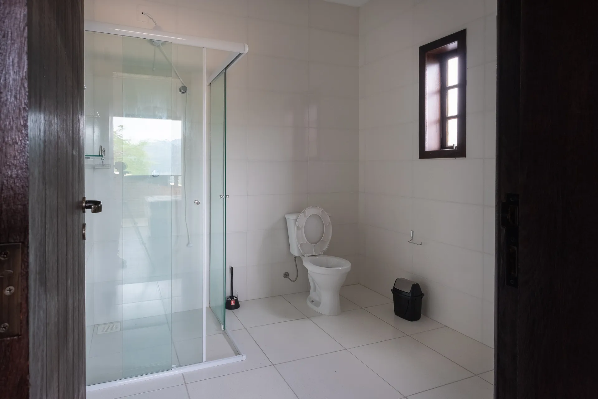 18 m² studio with a mountain view and a home office — photo 11