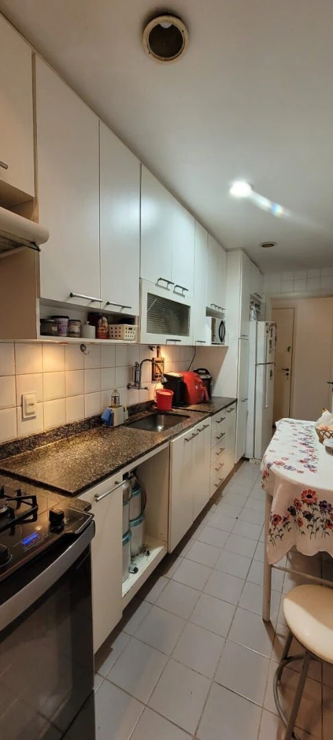 Furnished 3-bedroom apartment with a real home office — photo 27