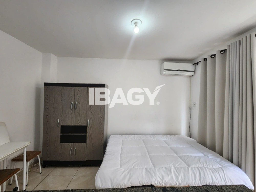 Furnished studio with 1 bedroom and 50 m²