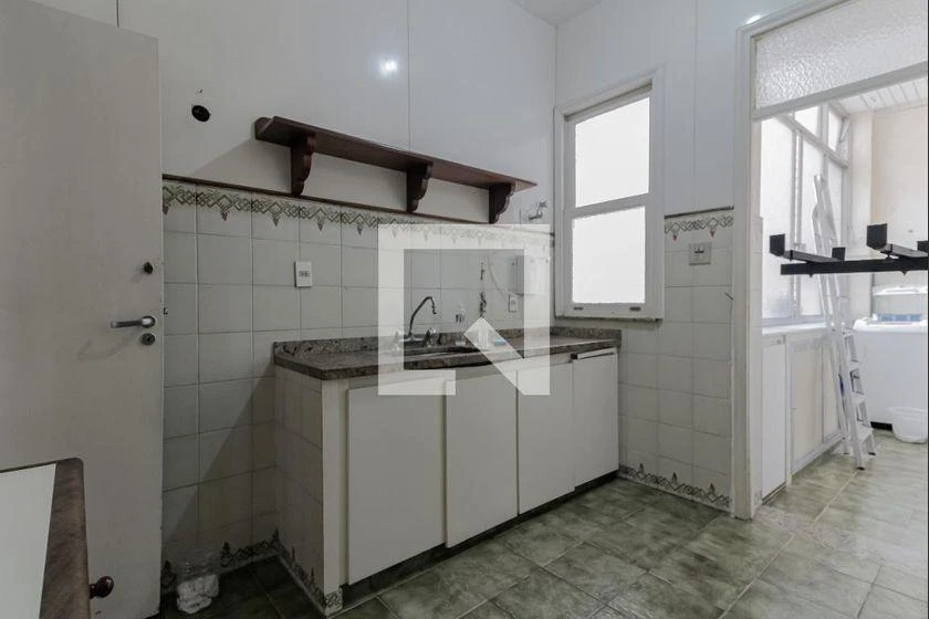 Rental apartment with 3 bedrooms, 160 m² and balcony — photo 35
