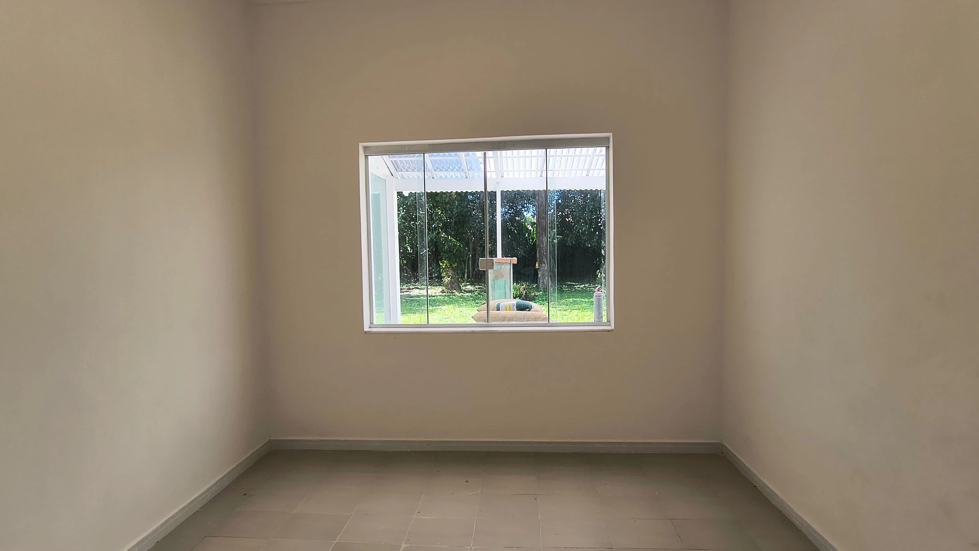 Casa sem mobília com 3 quartos, quintal e churrasqueira — photo 37