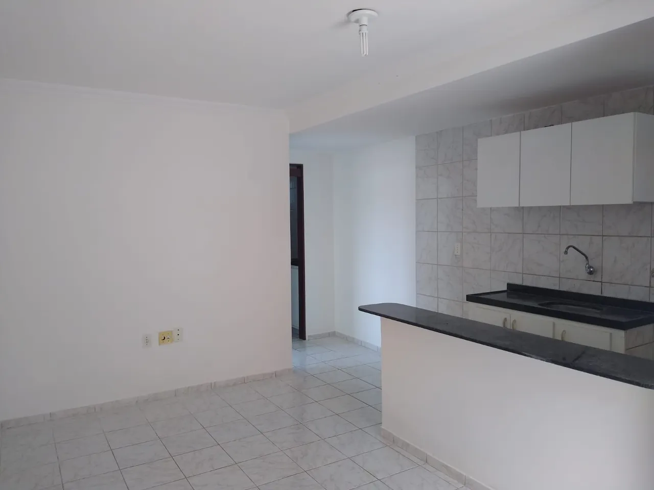 1-bedroom, 1-bath apartment with no parking — photo 10