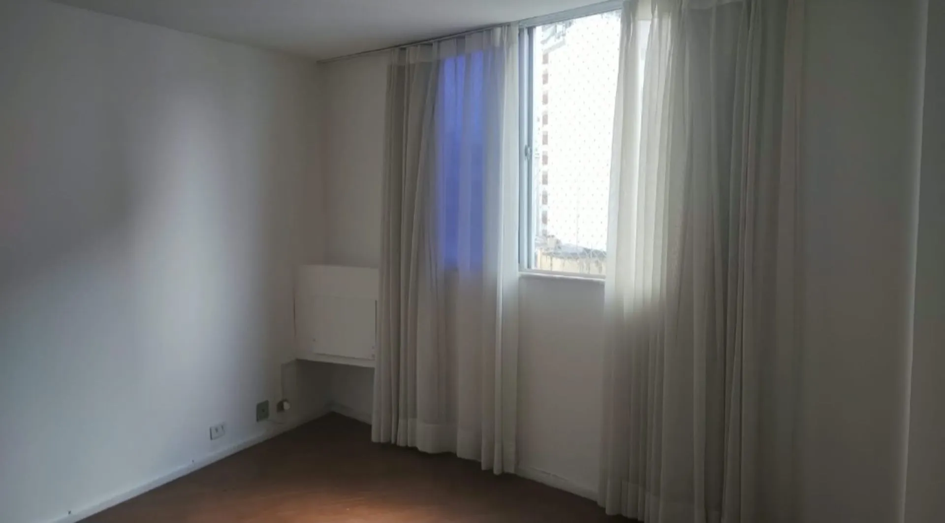 One-bedroom apartment with a home office in Rio de Janeiro — photo 16