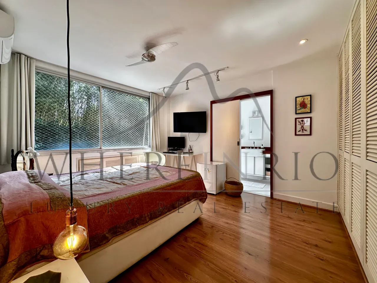 Apartment on the 1st floor with floor-to-ceiling windows — photo 38