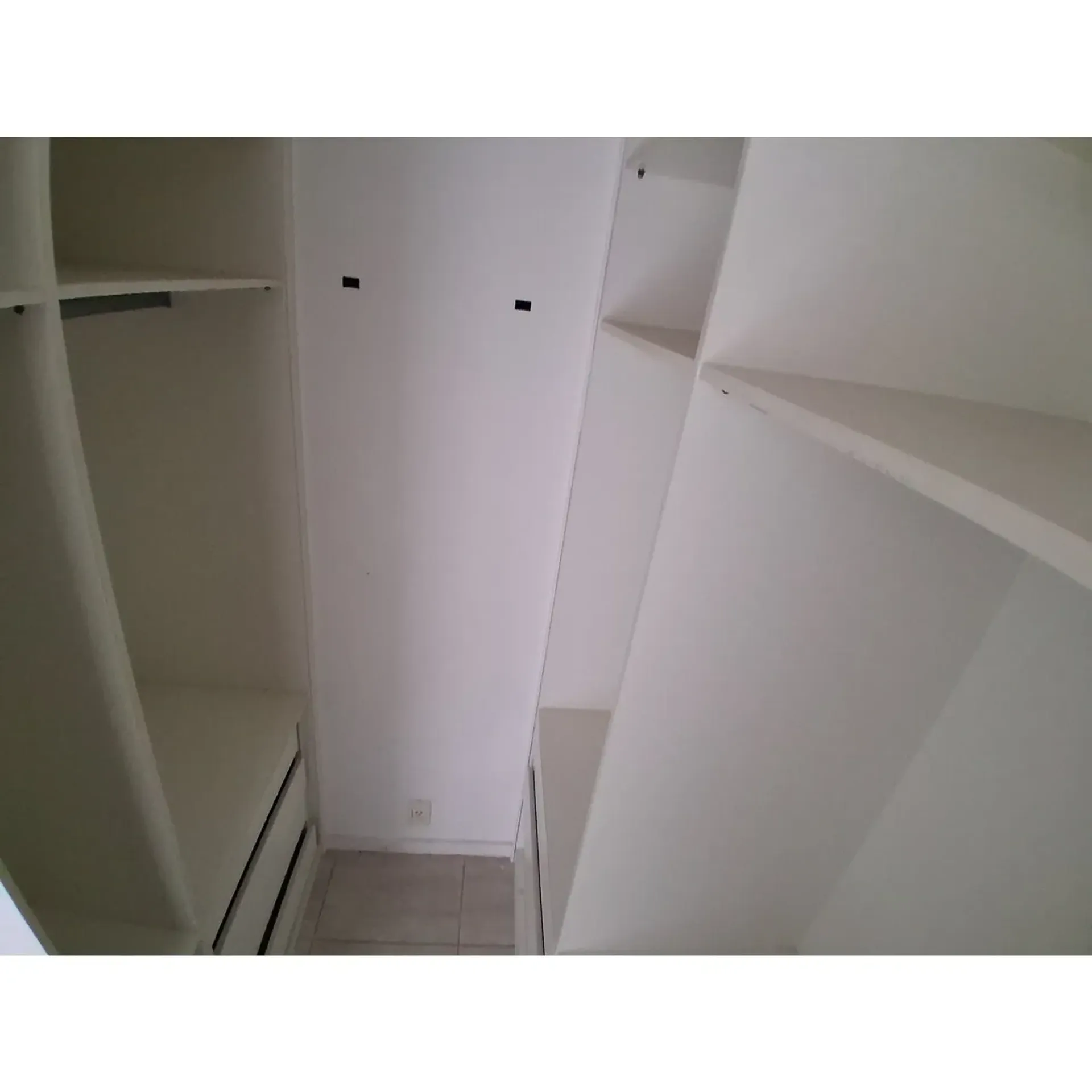 73 m² 2-bedroom rental apartment with balcony — photo 30
