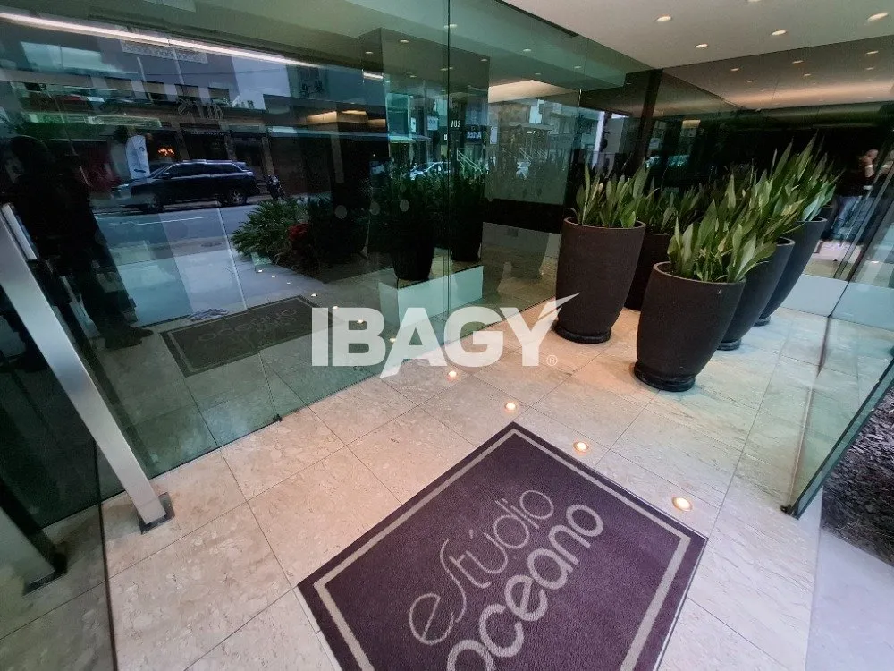 Furnished apartment, 47 m², with a glass-enclosed balcony — photo 18
