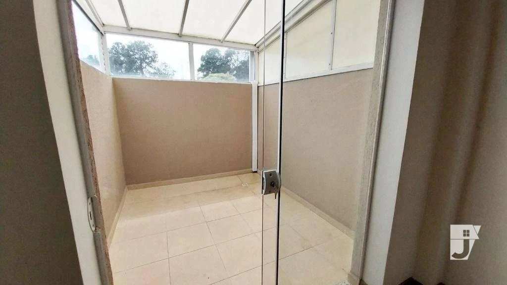 Apartamento mobiliado, 32 m², com janelas do piso ao teto — photo 7